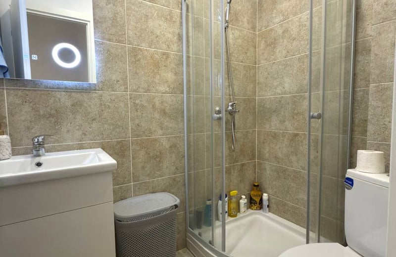 Rental of a new 3-room apartment, 70 m², Chiajna, Sector 6, Bucharest, Romania